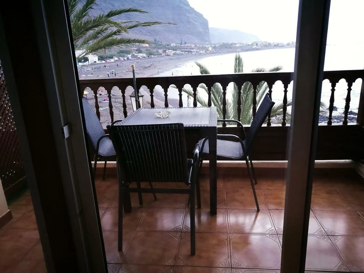 Apartamentos Playamar La Playa de la Calera Guest house